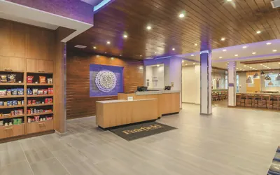 Photo 2 - Fairfield Inn & Suites by Marriott Kansas City Shawnee