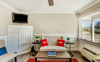 Photo 3 - OYO Hotel Ridgeland East
