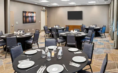 Photo 4 - Fairfield Inn & Suites by Marriott San Jose North/Silicon Valley