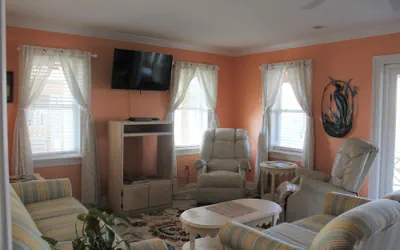 Photo 3 - Pierhouse Bed & Breakfast