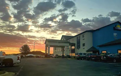 Photo 2 - Days Inn by Wyndham Copperas Cove