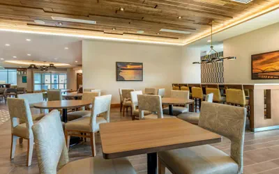 Photo 5 - Holiday Inn Express Bettendorf Davenport NE by IHG