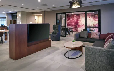 Photo 2 - Courtyard by Marriott Jackson
