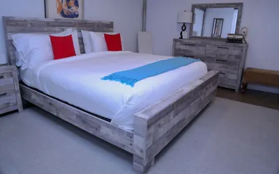 Photo 4 - Harpoon House