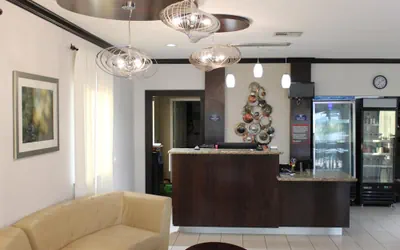 Photo 4 - Horizon Inn & Suites - Pearsall