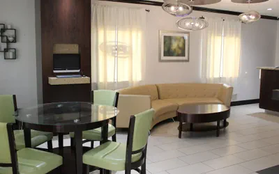 Photo 3 - Horizon Inn & Suites - Pearsall