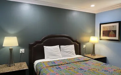 Photo 2 - Redondo Beach Motel
