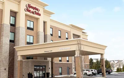 Photo 2 - Hampton Inn & Suites Dundee