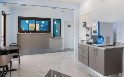 Photo 4 - Americas Best Value Inn Aldine Westfield