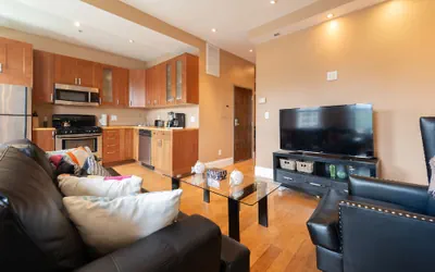Photo 3 - Pelicanstay in Boston Bay Village