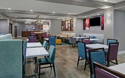 Photo 3 - Hampton Inn Weslaco
