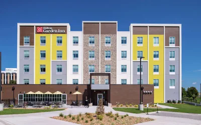 Photo 2 - Hilton Garden Inn Kansas City Airport