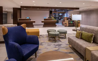 Photo 3 - Hilton Garden Inn Kansas City Airport