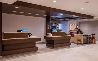 Photo 4 - Hilton Garden Inn Kansas City Airport