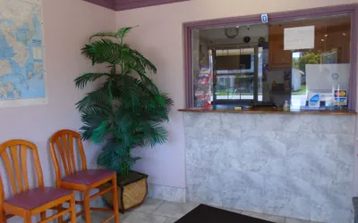 Photo 2 - Town House Motel