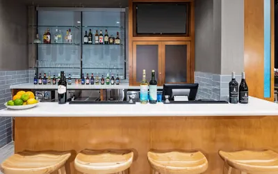 Photo 3 - SpringHill Suites by Marriott Kansas City Plaza