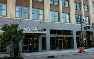 Photo 2 - The Axis Moline Hotel, Tapestry Collection by Hilton
