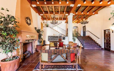 Photo 2 - Casa Bonita Apartments