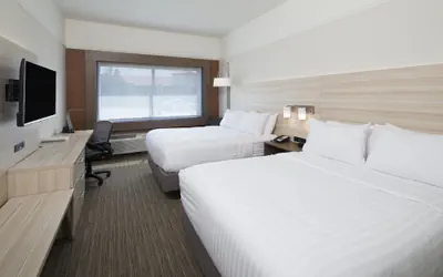 Photo 2 - Holiday Inn Express & Suites Michigan City by IHG