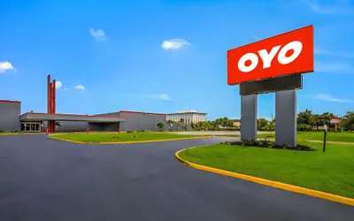 Photo 2 - OYO Hotel Orlando Airport