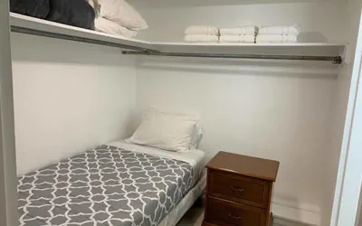 Photo 2 - Beautiful Cozy 1br Apartment Walk From the Ocean!