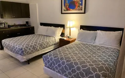 Photo 4 - Beautiful Cozy 1br Apartment Walk From the Ocean!