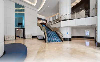 Photo 3 - Fontainebleau Miami Beach Private Luxury Suites