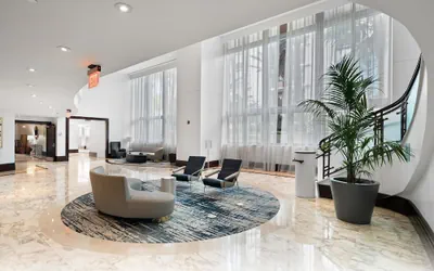 Photo 5 - Fontainebleau Miami Beach Private Luxury Suites