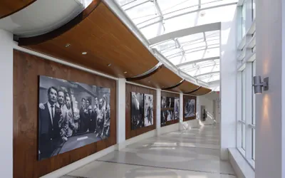 Photo 4 - Fontainebleau Miami Beach Private Luxury Suites