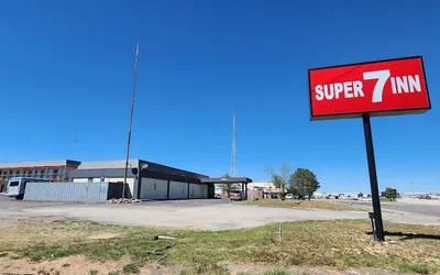 Photo 2 - Super 7 Inn