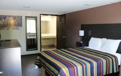 Photo 4 - Castle Inn