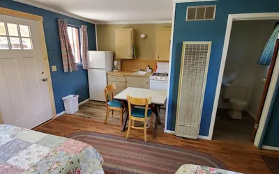 Photo 4 - Redwood Cabins