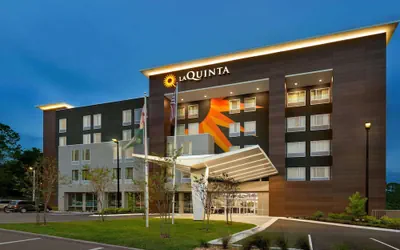 Photo 2 - La Quinta by Wyndham Gainesville