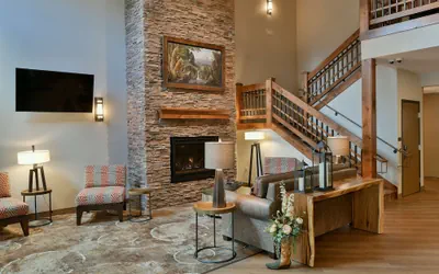 Photo 3 - GrandStay Hotel & Suites
