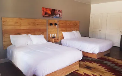 Photo 3 - Kanab Suites