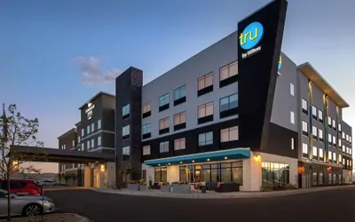 Photo 2 - Tru by Hilton Denver Airport Tower Road