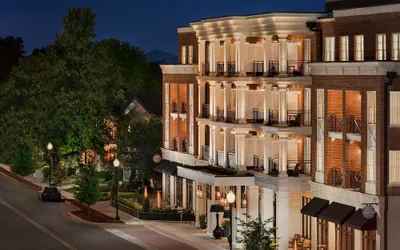 The Harpeth Franklin Downtown, Curio Collection by Hilton
