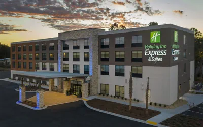 Holiday Inn Express & Suites Kingsland I-95-Naval Base Area by IHG