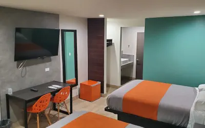Photo 5 - Exclusivo Inn & Suites