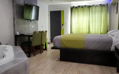 Photo 2 - Exclusivo Inn & Suites