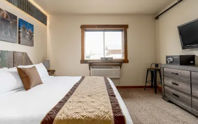 Photo 4 - The Adventure Inn Yellowstone