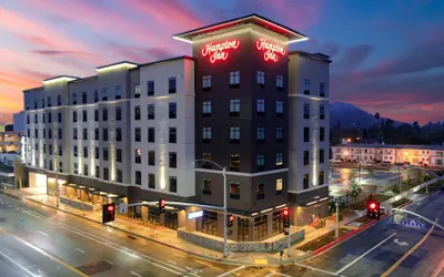 Photo 2 - Hampton Inn Riverside Downtown