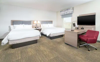 Photo 4 - Hampton Inn & Suites Santa Maria