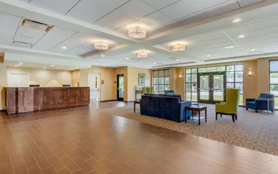 Photo 5 - Comfort Inn & Suites Florence Center Area