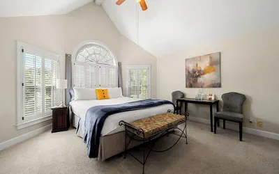 Photo 5 - Pleasanton Courtyard B&B