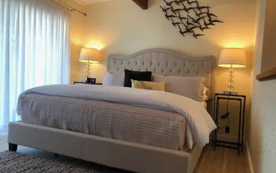 Photo 2 - Seafoam Lodge