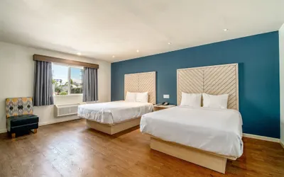 Photo 2 - Trend Hotel at LAX Airport