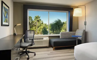 Photo 5 - Holiday Inn Express & Suites Brunswick by IHG