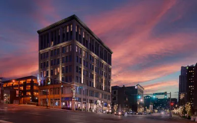 Photo 2 - BLU-Tique, Akron, a Tribute Portfolio Hotel