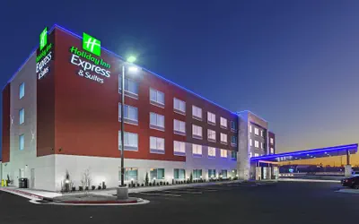 Photo 2 - Holiday Inn Express & Suites Tulsa Northeast - Owasso by IHG